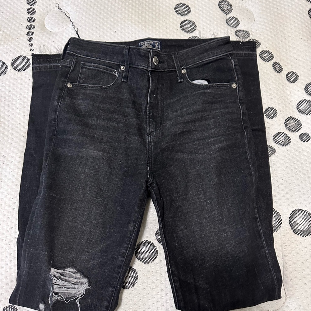 Abercrombie & Fitch Black Distressed Skinny Jeans